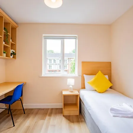 아파트 Modern Comfortable In Limerick Junction